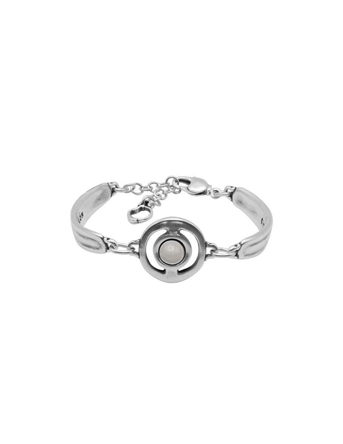 Semi-rigid bracelet with central motif decorated with white Murano dial