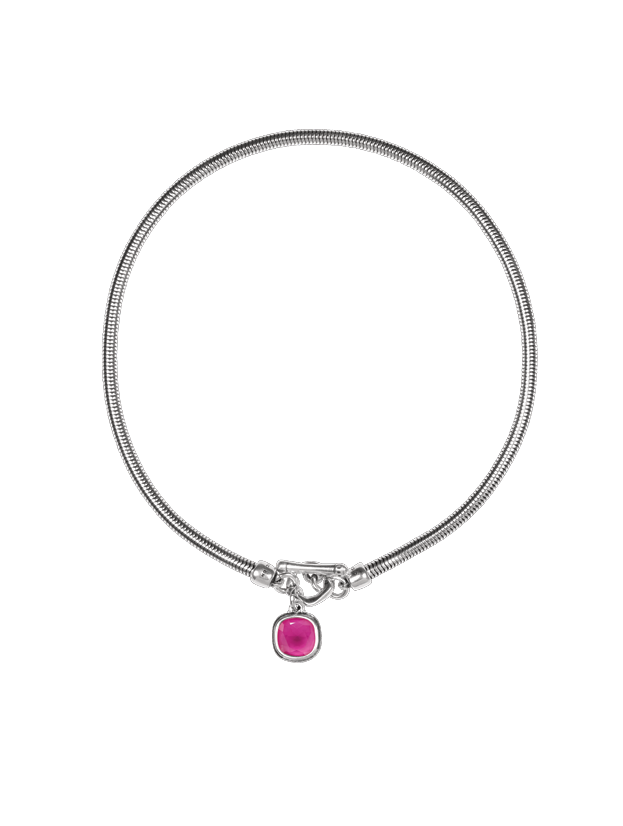 Silver necklace highlighted by a square-shaped rose faceted stone