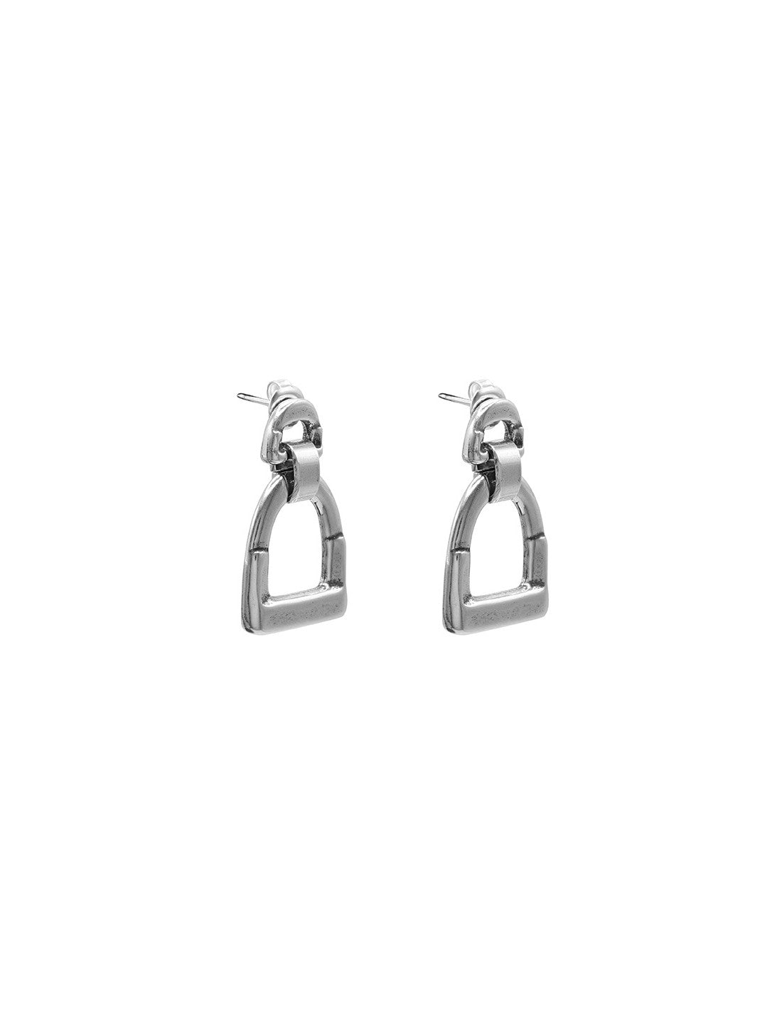 Silver earrings inspired by a stirrups design