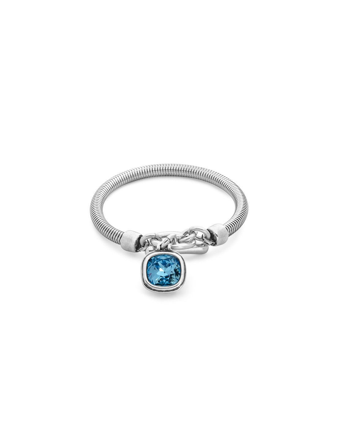  Silver bracelet adorned with a blue square faceted stone